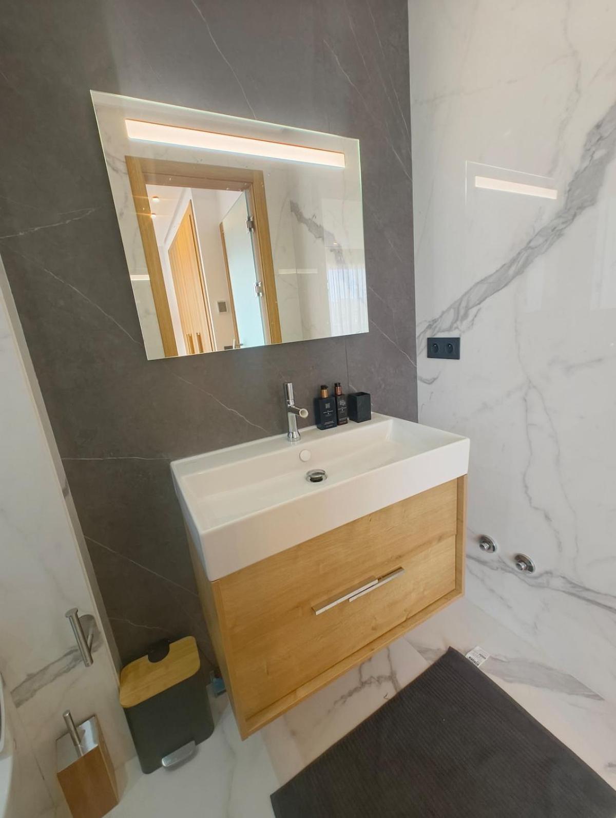 Luxury 3 Bedroom - Malabata Hills Appartement